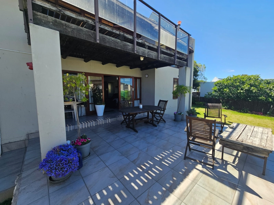 4 Bedroom Property for Sale in Stilbaai Wes Western Cape